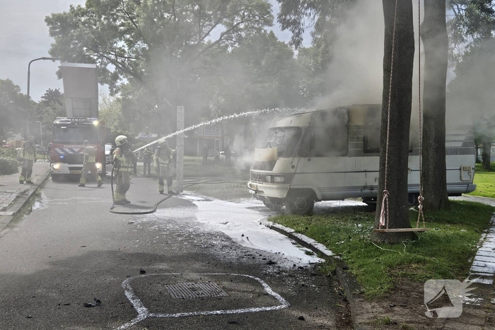 Brand in camper leidt tot snelle brandweeractie