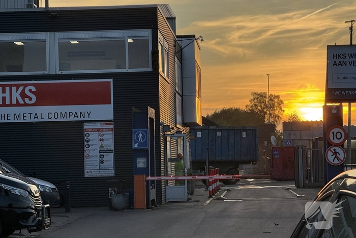 Brand in loods van metaalbedrijf