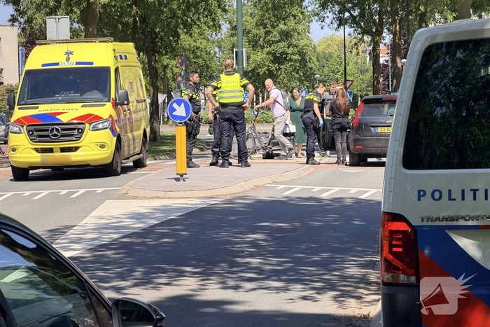 Fietser aangereden door auto op snelfietspad