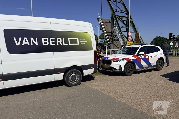 Ongeval tussen bestelbussen zonder gewonden