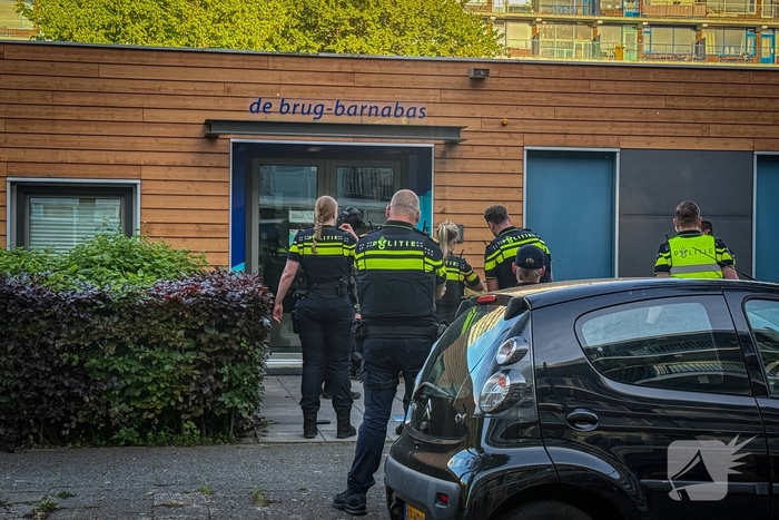 Hondengeleiders en vele agenten ingezet voor persoon met onbegrepen gedrag
