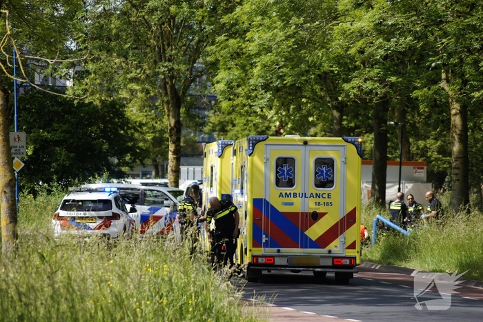 Motorrijder overleden bij botsing tegen lantaarnpaal