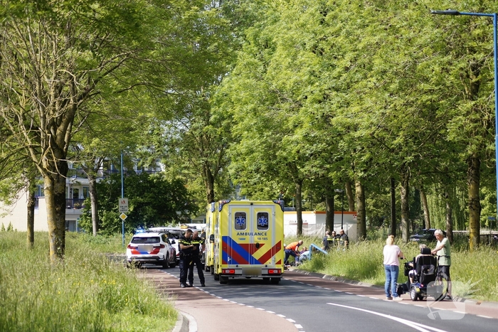 Motorrijder overleden bij botsing tegen lantaarnpaal