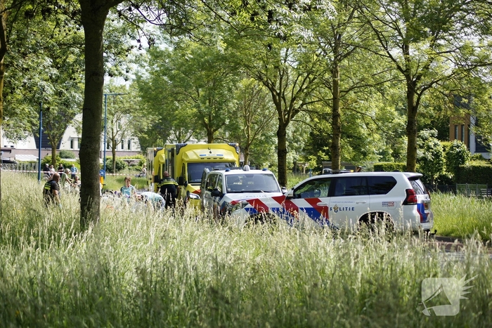 Motorrijder overleden bij botsing tegen lantaarnpaal