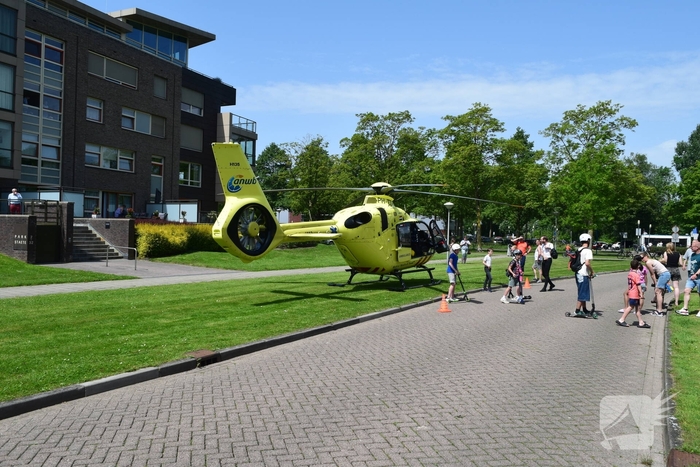 Oudere overleden na te water raken met auto