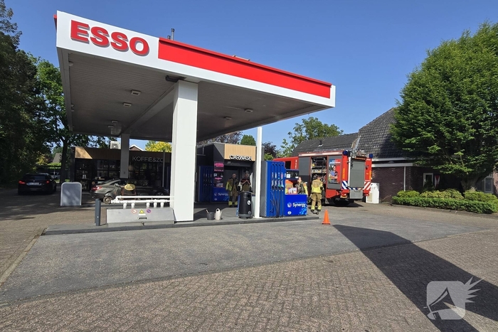 Onderzoek bij tankstation na melding van rook