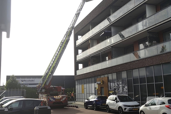 Brand in winkel leidt tot ontruiming