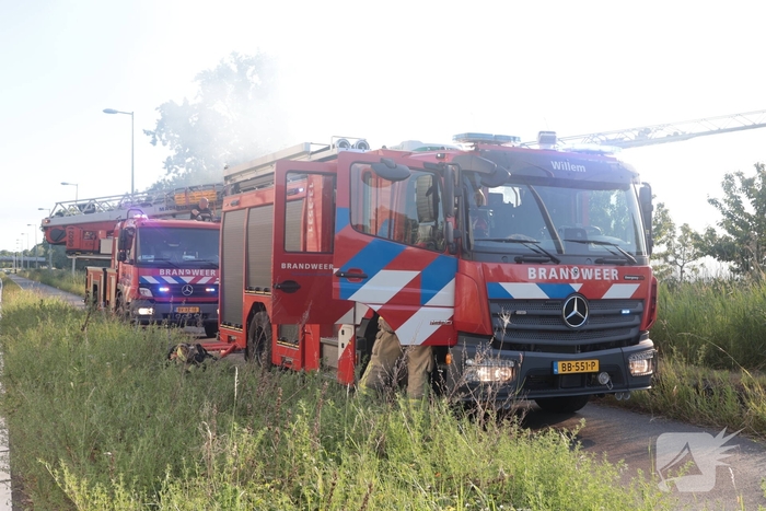 Buitenbrand verwoest huisje op recreatiepark