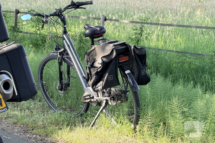 Fietser zwaargewond bij aanrijding met tractor