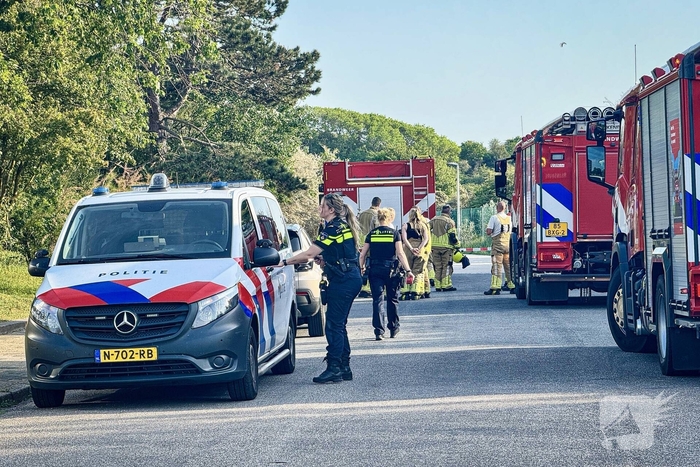 Brandweer bestrijdt flinke duinbrand
