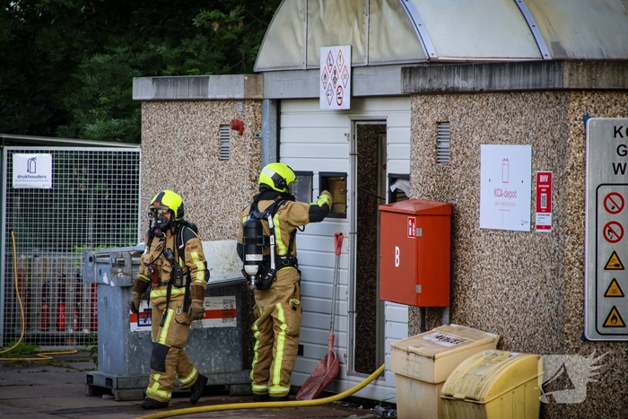 Brand in chemisch depot op gemeentewerf