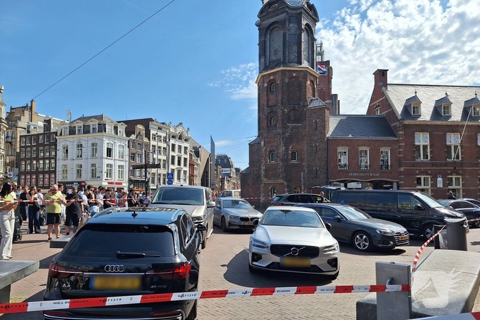 Arrestatieteam ingezet, politie sluit omgeving af