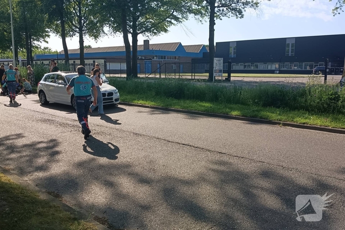 Kind op fatbike aangereden door auto