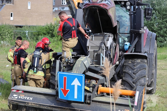 Brand in landbouwvoertuig zonder gewonden
