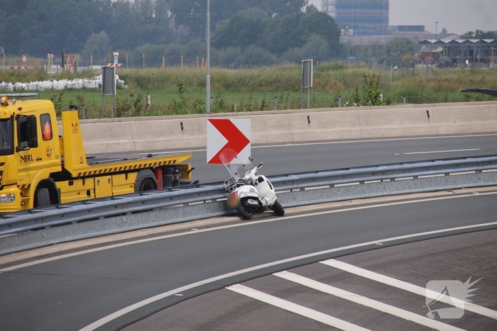 79-jarige motorscooterrijder overleden na ongeval op provinciale weg