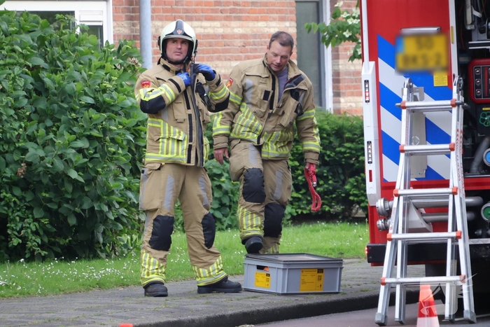 Schoorsteen beschadigd door blikseminslag