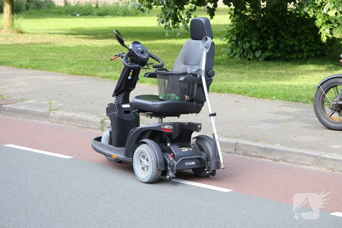 Vrouw gewond na val met scootmobiel