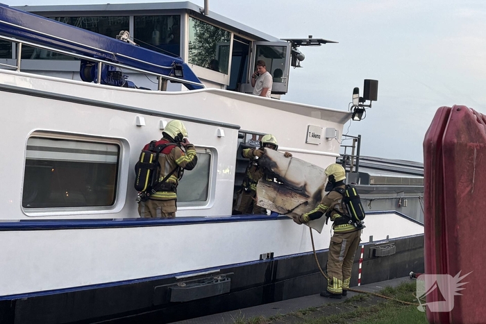 Brand op boot snel geblust