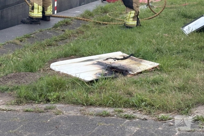 Brand op boot snel geblust
