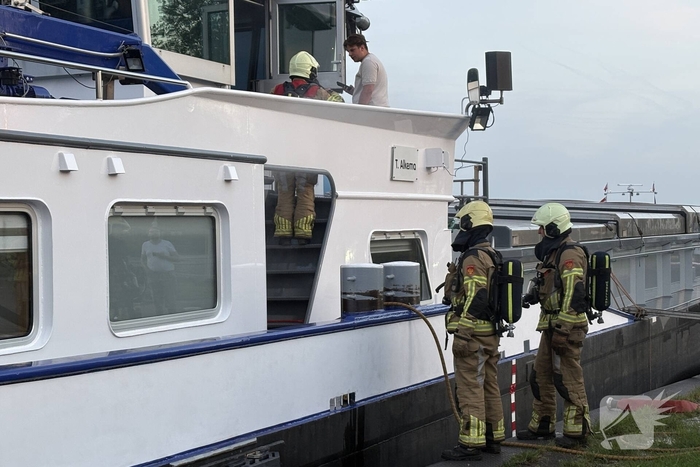 Brand op boot snel geblust