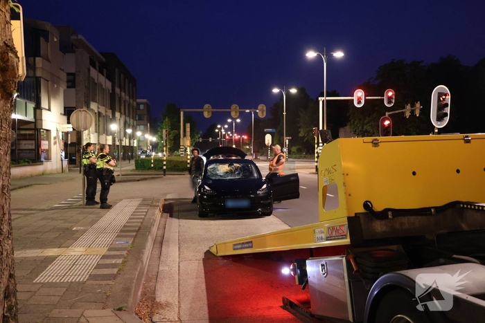 Botsing tussen fatbike en taxi leidt tot gewonden