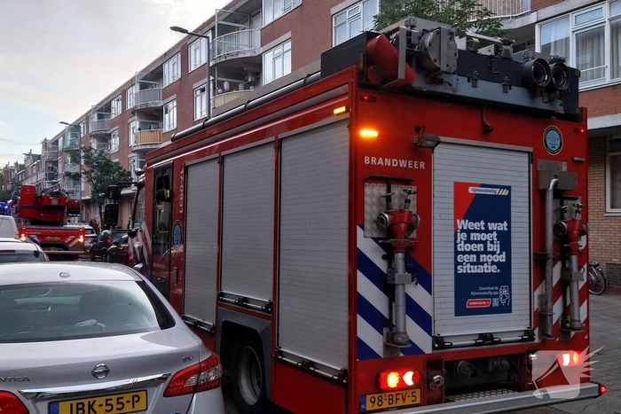 Gebouwbrand veroorzaakt sterke rooklucht