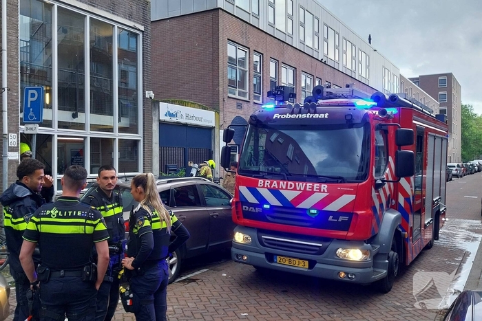 Gebouwbrand veroorzaakt sterke rooklucht