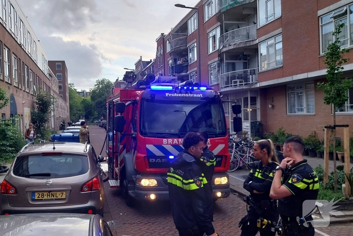 Gebouwbrand veroorzaakt sterke rooklucht