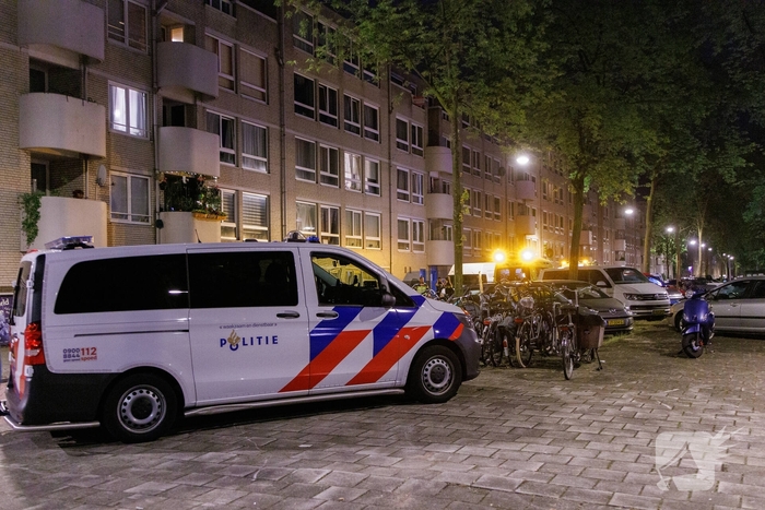 Lichtgewonde bij steekincident in woonwijk