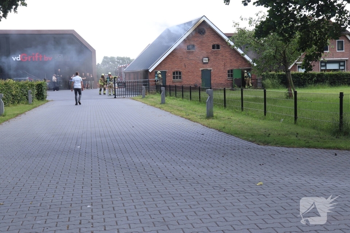 Brand in bijgebouw leidt tot grote inzet brandweer