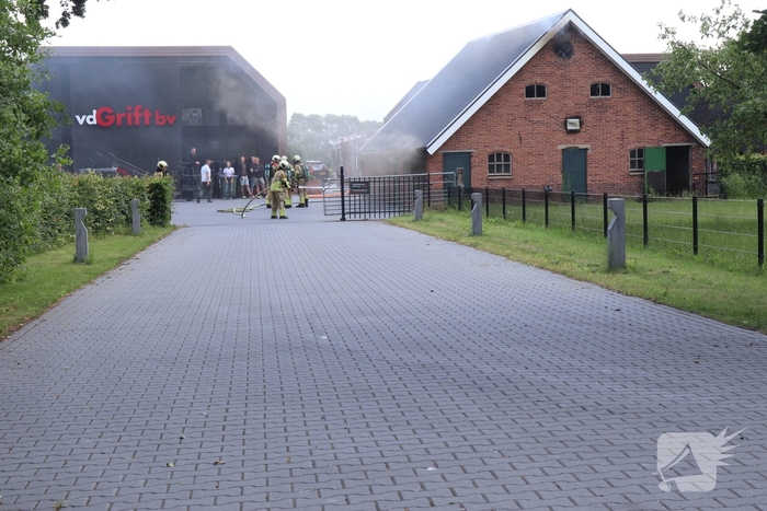 Brand in bijgebouw leidt tot grote inzet brandweer