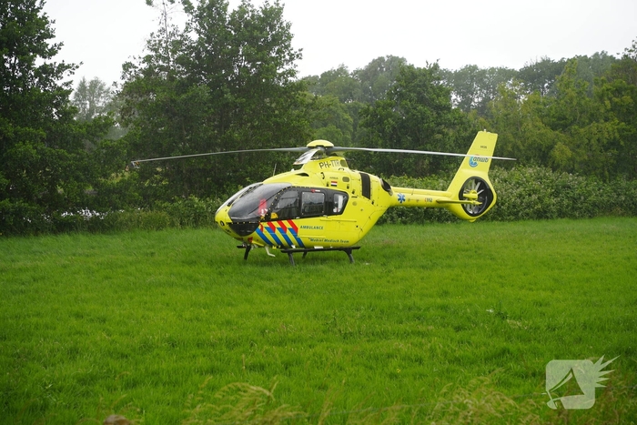 Traumahelikopter ingezet voor persoon te water