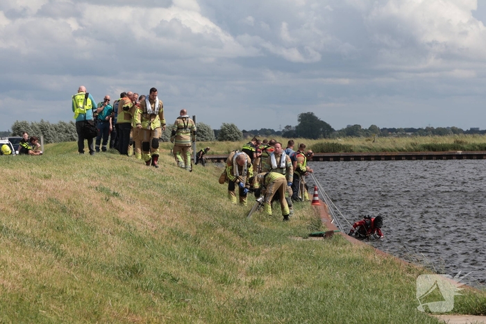 Traumahelikopter ingezet voor persoon te water