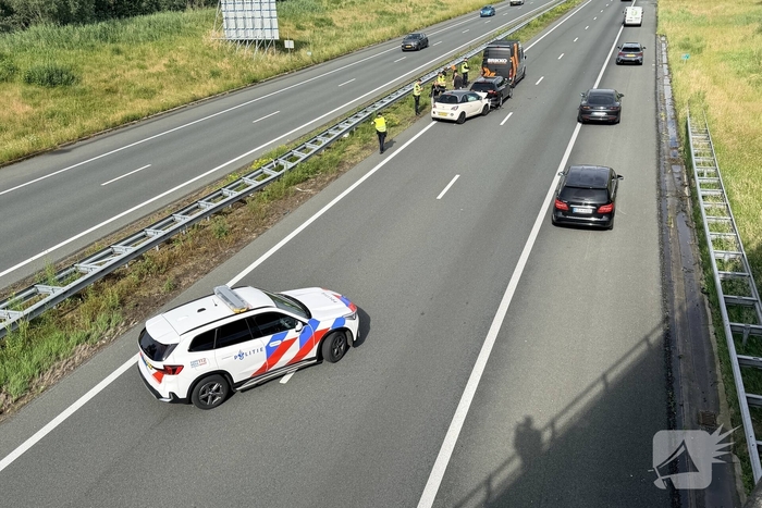 Ongeval met drie auto's op snelweg