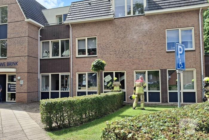 Brand in prullenbak geblust