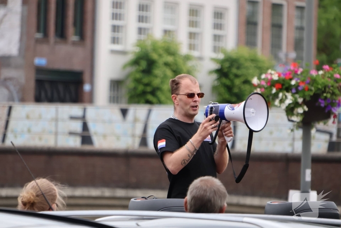 Demonstratie trekt veel aandacht