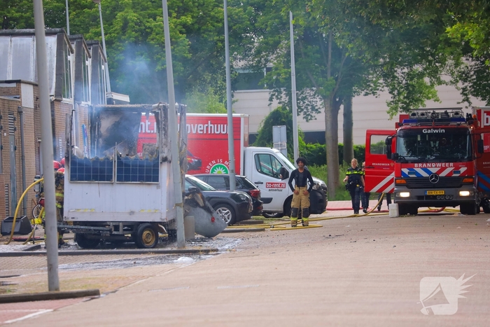 Brand in bijgebouw veroorzaakt rookontwikkeling