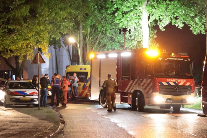 Hulpdiensten zoeken naar persoon te water