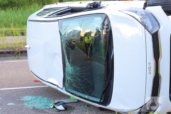 Bestuurder gewond bij eenzijdig ongeval