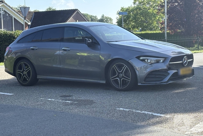 Scooterrijder betrokken bij aanrijding met auto