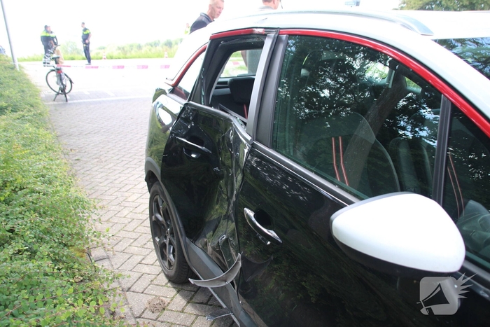 Zwaar ongeval met gewonden na aanrijding tussen scooter en auto