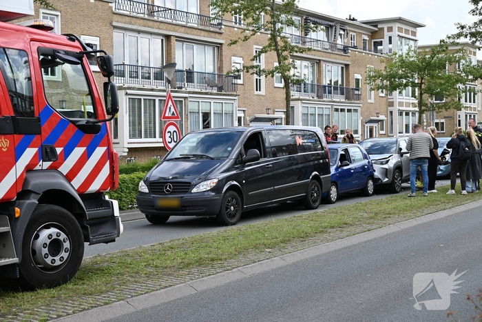 Vier auto's betrokken bij kop-staartbotsing