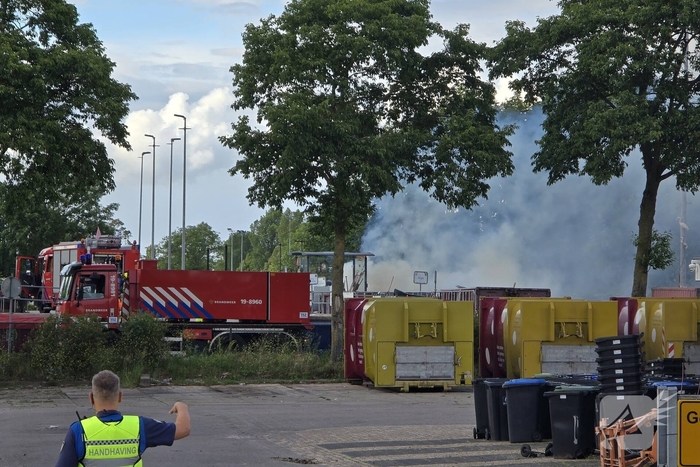 Brand in container bij milieustraat