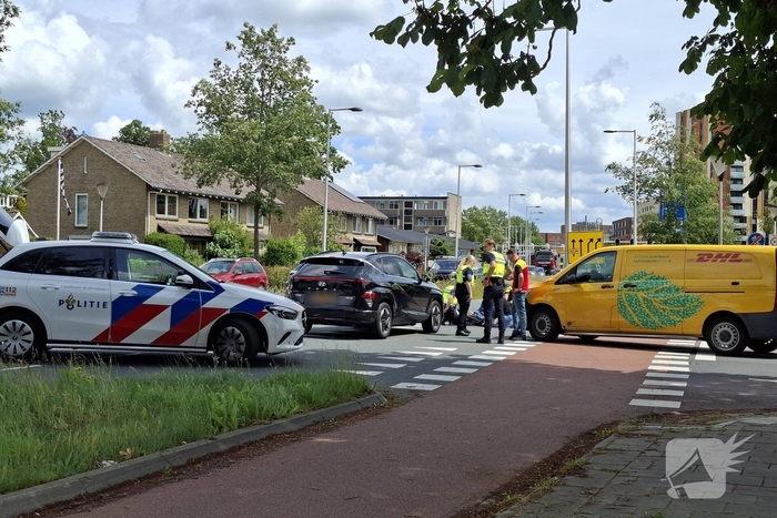 Aanrijding tussen bestelbus en bakfiets
