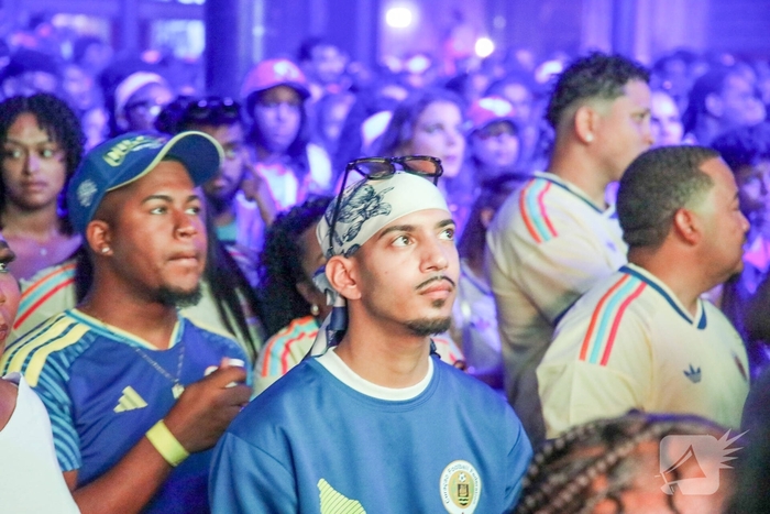 Massale drukte bij WK duel Curaçao op grote schermen
