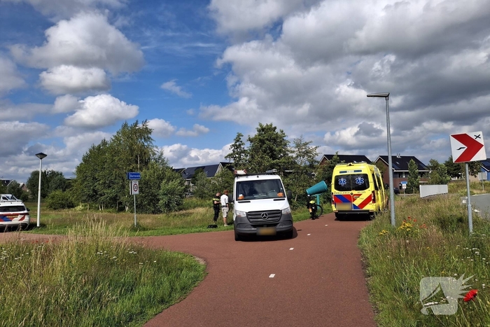Motorrijder vliegt uit de bocht