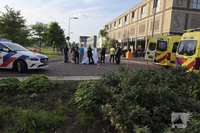 Schietpartij leidt tot reanimatie op straat