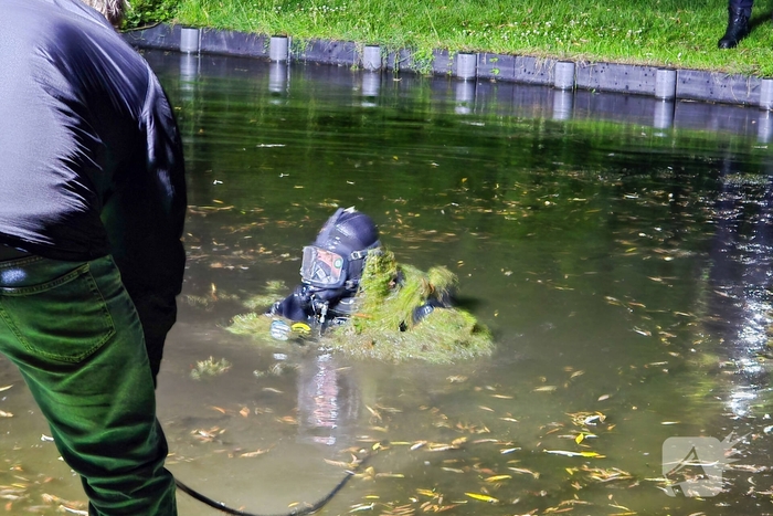 Duikers zoeken naar vuurwapen na schietpartij