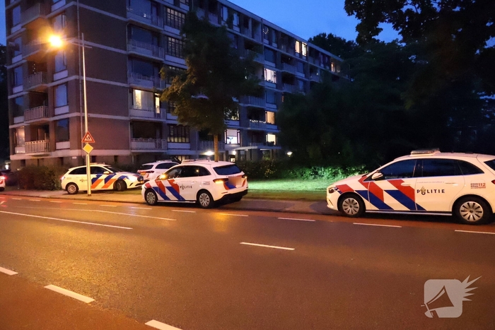 Politie doet inval in woning