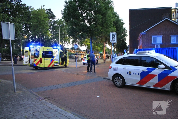 Voetganger zwaargewond na aanrijding met scooter